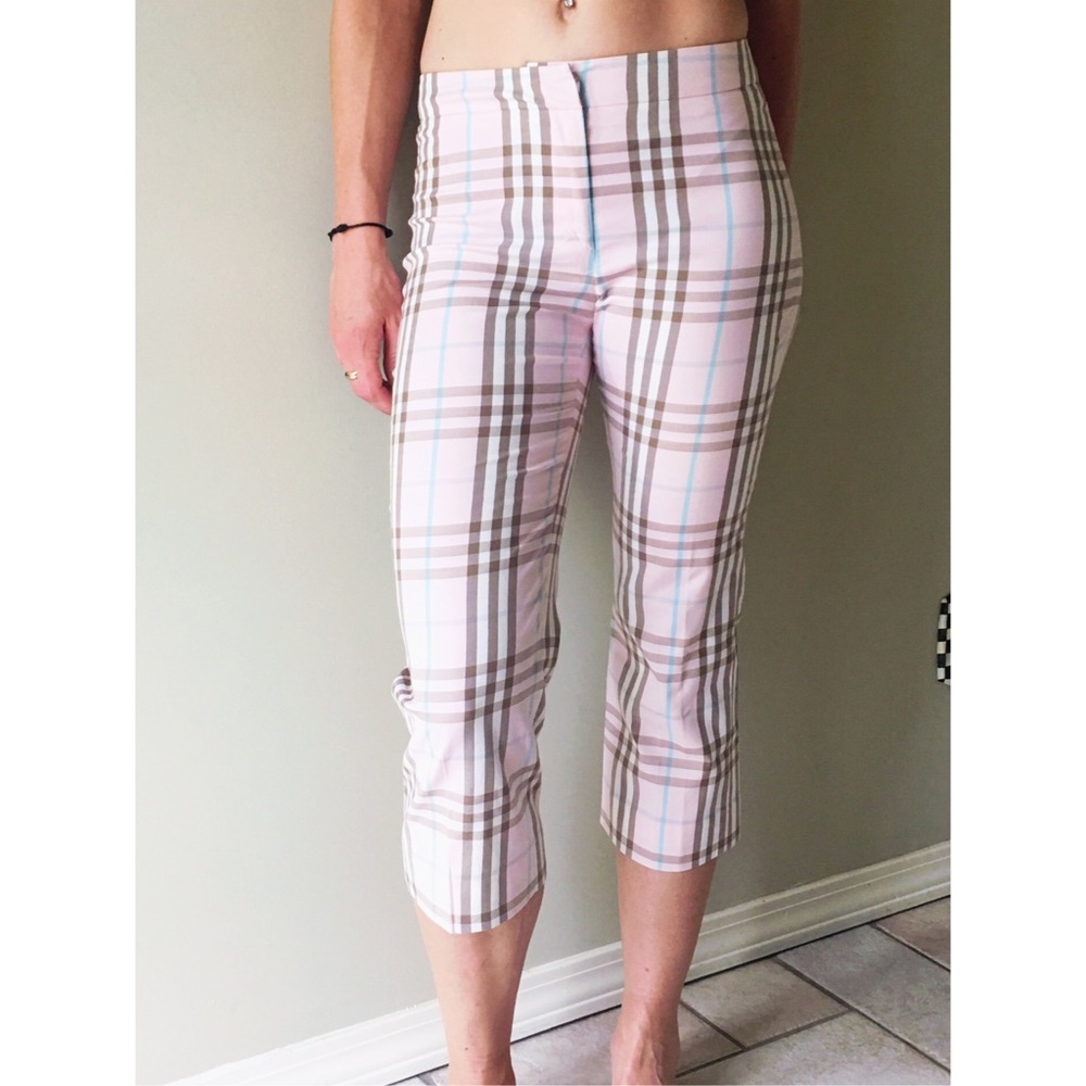 Burberry plaid pink & brown capris!